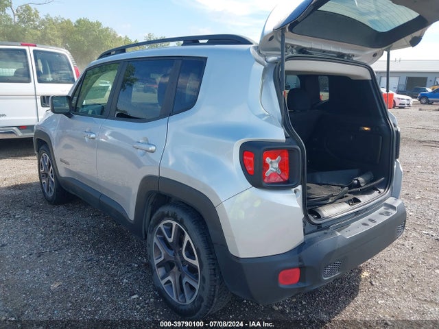 ZACCJABT9FPC33126 Jeep Renegade Latitude