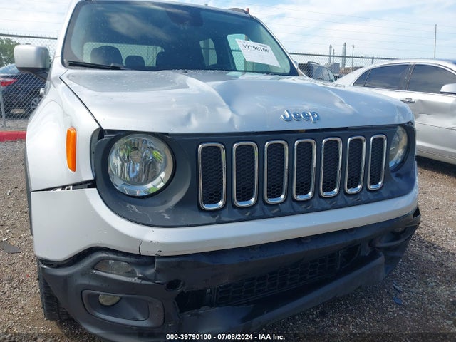 ZACCJABT9FPC33126 Jeep Renegade Latitude