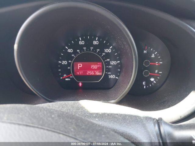 KNDJN2A21J7535977 KIA Soul