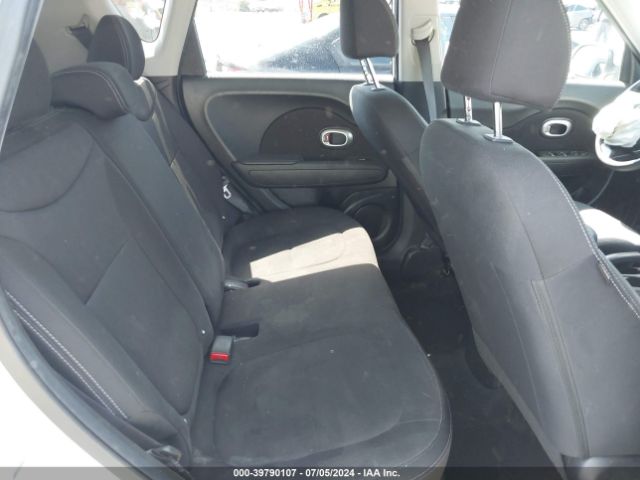 KNDJN2A21J7535977 KIA Soul