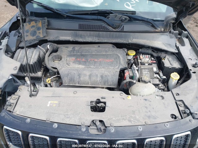 3C4NJCBB2JT489251 Jeep Compass Latitude Fwd