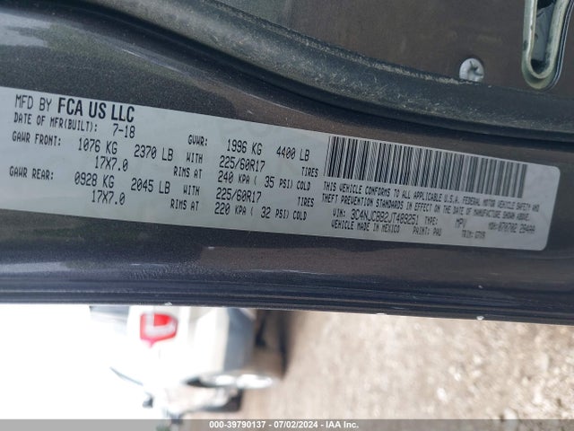 3C4NJCBB2JT489251 Jeep Compass Latitude Fwd