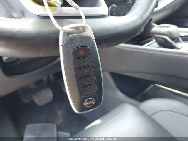 JN8BT3DC2PW101316 Nissan Rogue Platinum Fwd