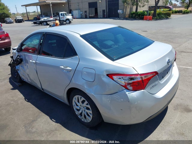 Toyota COROLLA LE 2017 2T1BURHE4HC755185 Image 3