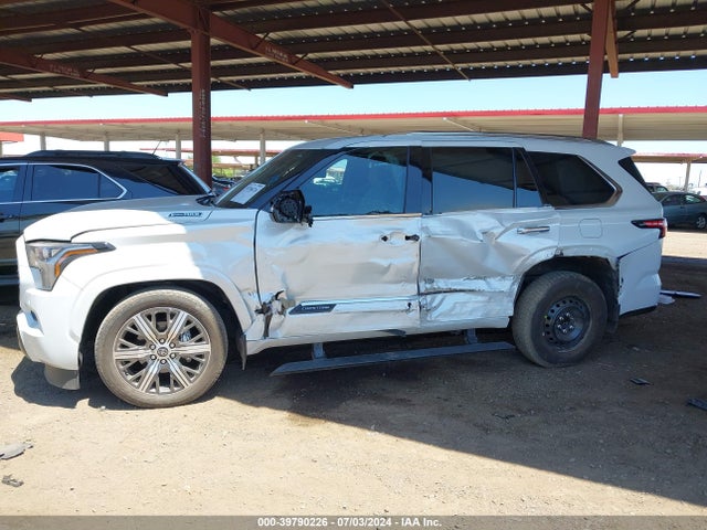 Toyota Sequoia Capstone 2023 7SVAAABA3PX002121 Image 14