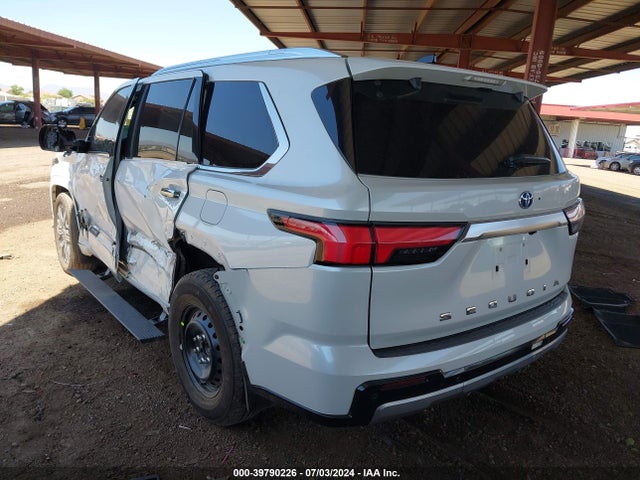 Toyota Sequoia Capstone 2023 7SVAAABA3PX002121 Image 3