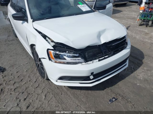 3VWD17AJ2GM294732 Volkswagen Jetta 1.8t Sport