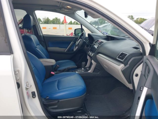 JF2SJADC2HH567227 Subaru Forester Premium
