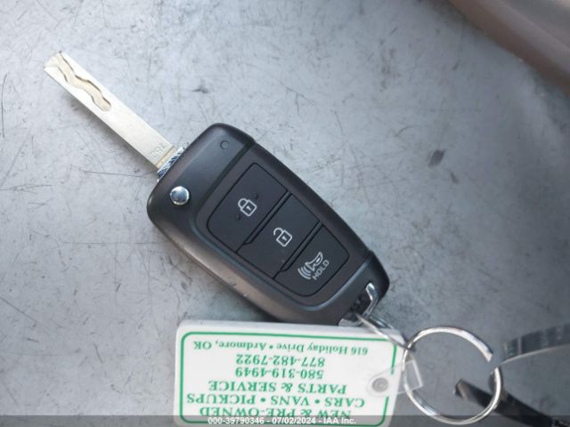 KMHRC8A38PU224654 Hyundai Venue Sel