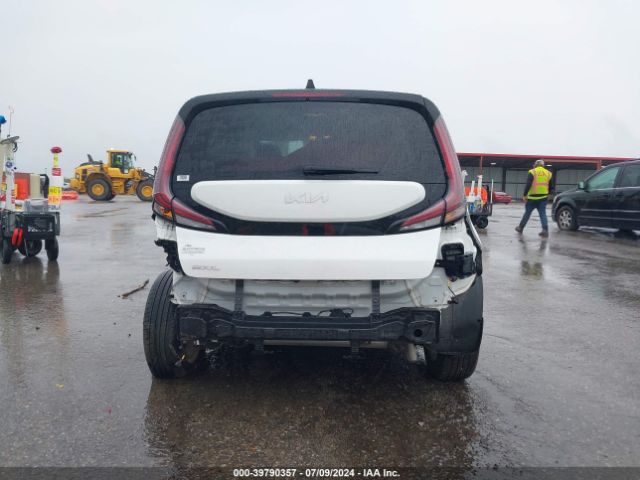 KNDJ23AU8P7213488 KIA SOUL S