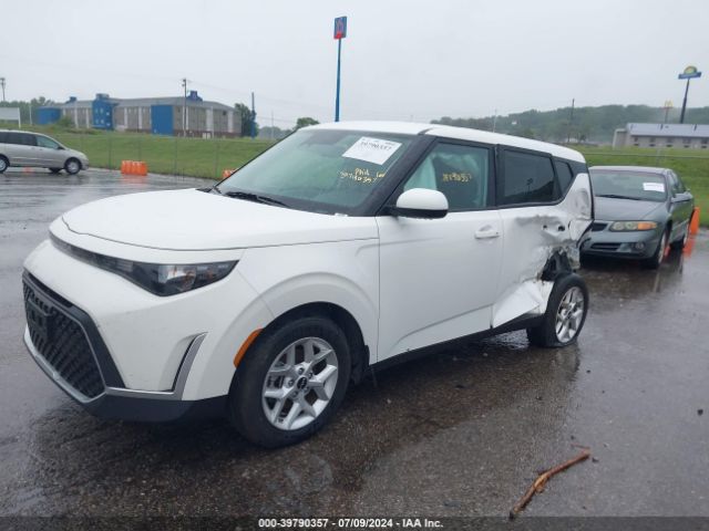 KNDJ23AU8P7213488 KIA SOUL S