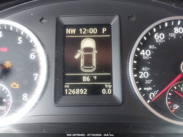 Volkswagen TIGUAN S 2014 WVGAV3AX2EW539433 Image 15