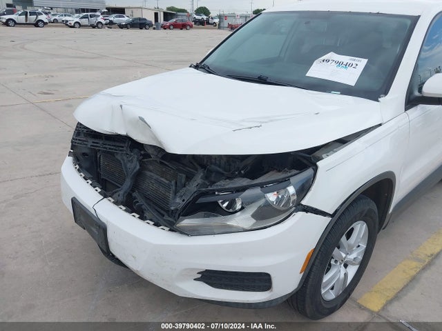 WVGAV3AX2EW539433 Volkswagen TIGUAN S