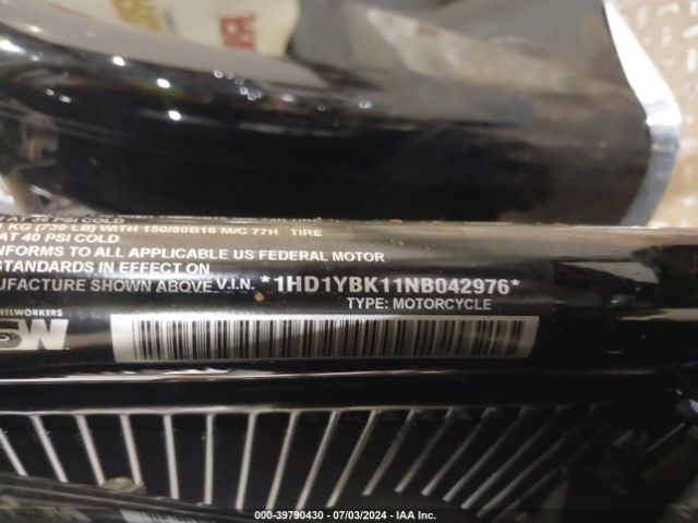 2022 HARLEY-DAVIDSON FLHCS 1HD1YBK11NB042976 Photo 9
