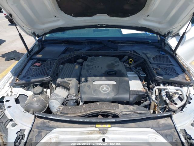55SWF4JB1FU096102 Mercedes-Benz C 300 Luxury/sport