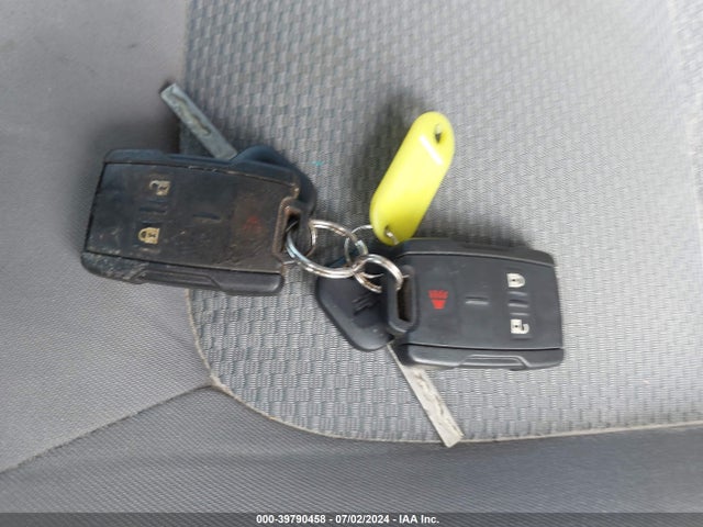 1GCGTBEN8J1266027 Chevrolet Colorado Wt
