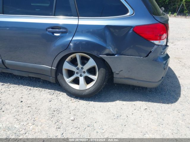 4S4BRBCC8E3212372 Subaru Outback 2.5i Premium