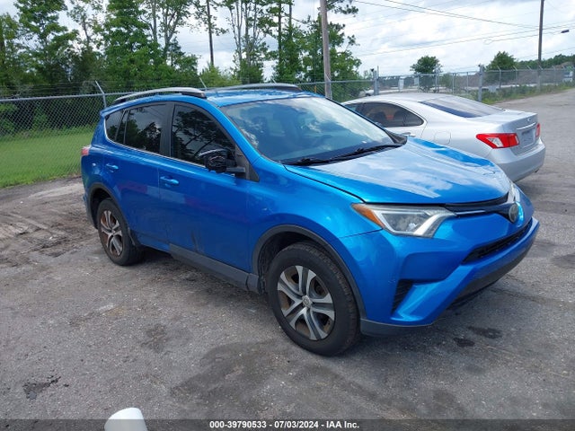 Toyota RAV4 LE 2017 JTMZFREV5HJ144776 главное изображение