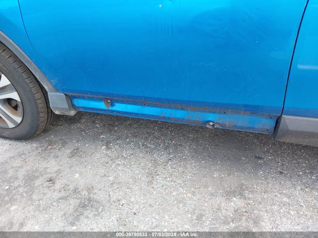 Toyota RAV4 LE 2017 JTMZFREV5HJ144776 Image 19