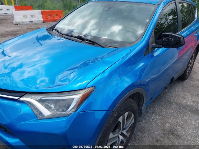 Toyota RAV4 LE 2017 JTMZFREV5HJ144776 Image 20