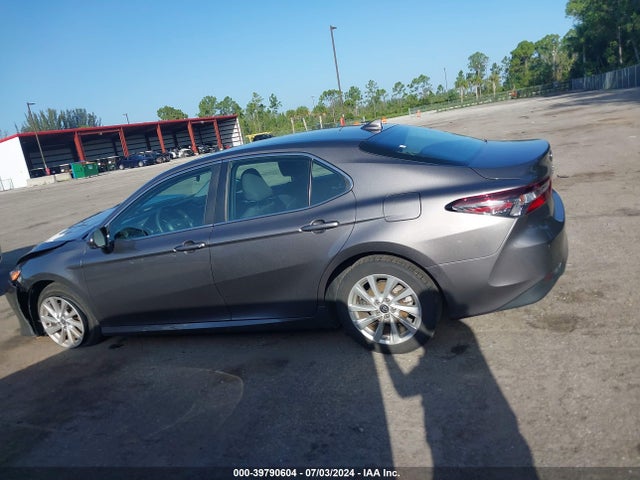 Toyota CAMRY LE 2021 4T1C11AK5MU547677 Image 14