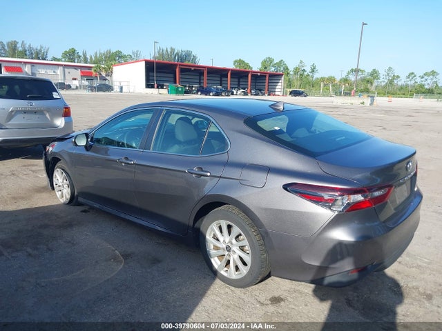 Toyota CAMRY LE 2021 4T1C11AK5MU547677 Image 3