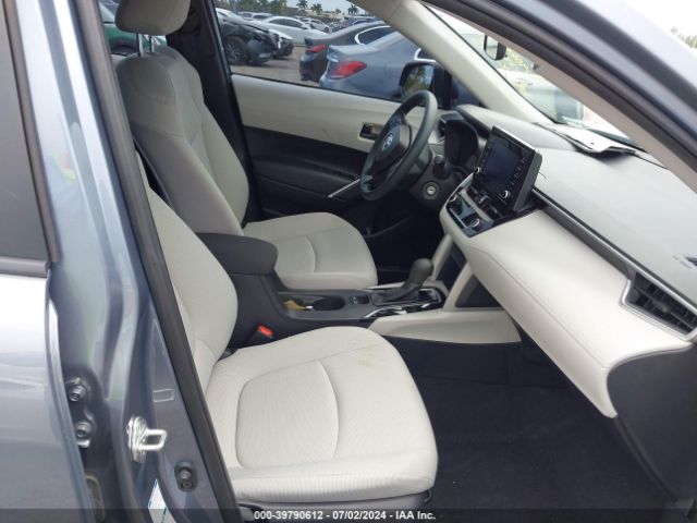 7MUAAABG5NV016853 Toyota Corolla Cross L