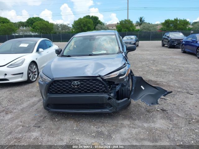 7MUAAABG5NV016853 Toyota Corolla Cross L