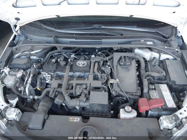 Toyota Corolla Hybrid Le 2021 JTDEAMDE3MJ004575 Image 10