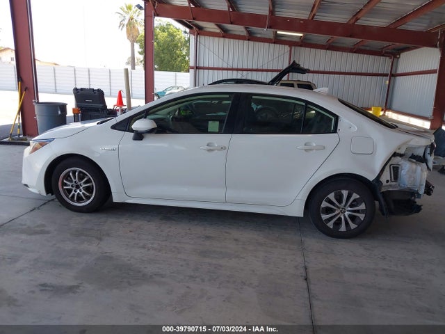 Toyota Corolla Hybrid Le 2021 JTDEAMDE3MJ004575 Image 15