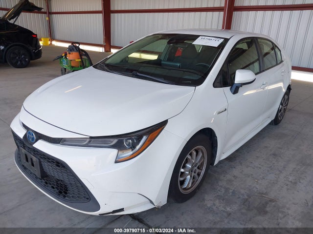 Toyota Corolla Hybrid Le 2021 JTDEAMDE3MJ004575 Image 2