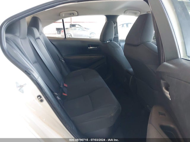 Toyota Corolla Hybrid Le 2021 JTDEAMDE3MJ004575 Image 8