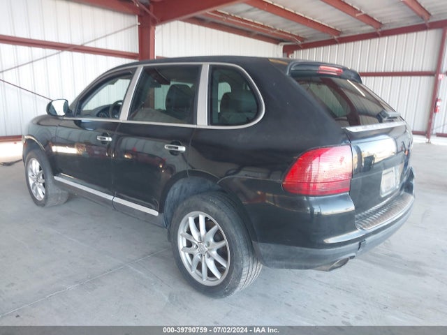 2004 PORSCHE CAYENNE WP1AA29PX4LA20210 Photo 2