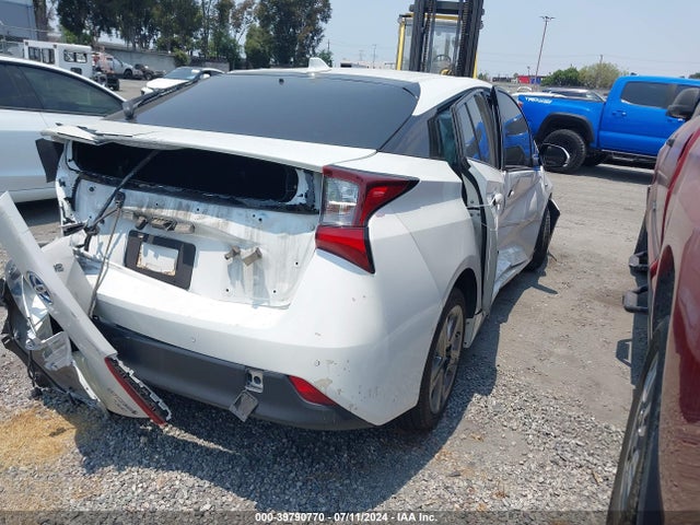 Toyota PRIUS XLE 2020 JTDKARFU9L3118328 Image 4