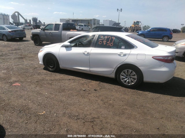 Toyota CAMRY LE 2015 4T1BF1FK0FU995544 Image 14
