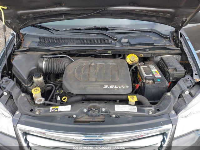 2C4RC1BG2GR293432 Chrysler Town & Country Touring