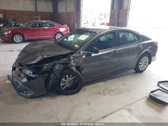 Toyota CAMRY LE 2023 4T1C11BK9PU107643 Image 2