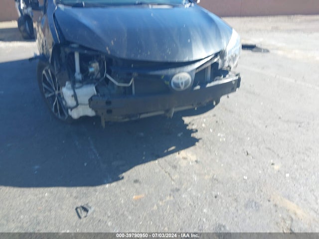 Toyota COROLLA SE 2018 5YFBURHE7JP760788 Image 12