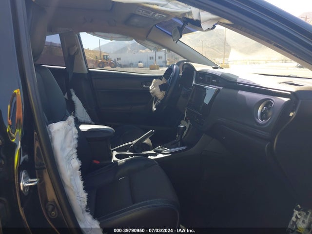 Toyota COROLLA SE 2018 5YFBURHE7JP760788 Image 5