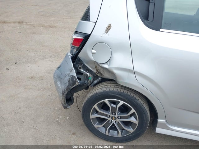 Chevrolet Sonic Lt Auto 2017 1G1JD6SB1H4150433 Image 13