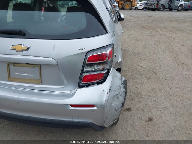 Chevrolet Sonic Lt Auto 2017 1G1JD6SB1H4150433 Image 14