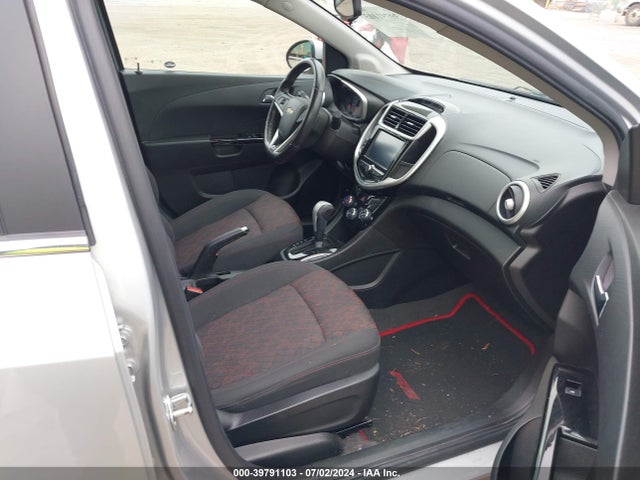 Chevrolet Sonic Lt Auto 2017 1G1JD6SB1H4150433 Image 5