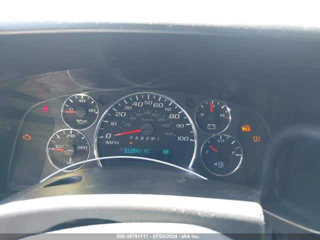 1GAWGRFAXE1172721 Chevrolet Express 2500 Lt