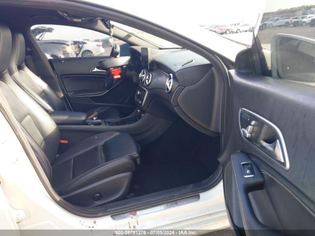 WDDSJ4EB0HN414407 Mercedes-Benz CLA 250