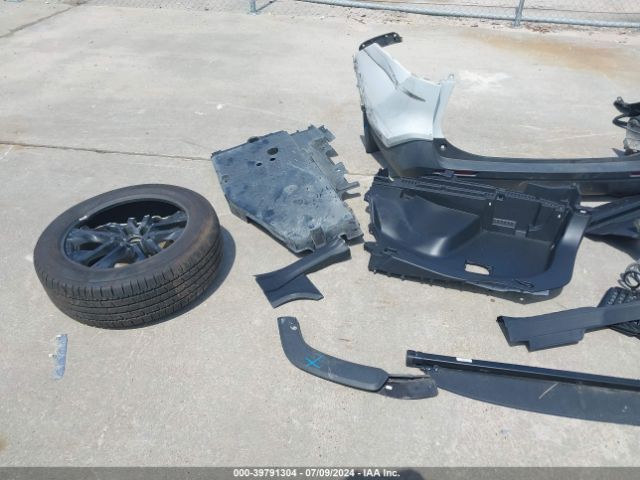 2T3C1RFV4LW097236 Toyota Rav4 Xle Premium