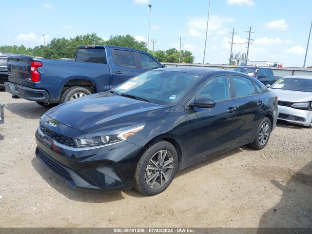 KIA Forte Lxs 2023 3KPF24AD5PE692786 Image 2