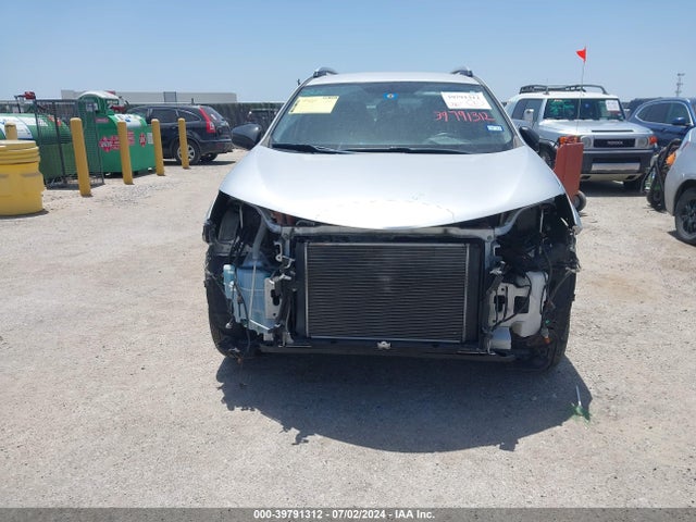 Toyota RAV4 LE 2015 JTMZFREV6FJ036454 Image 12