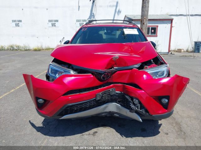 2T3JFREV8HW600011 Toyota RAV4 SE
