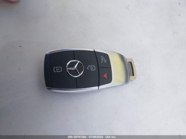 WDC4M4HB0LW012437 Mercedes-Benz Glb 250 4matic