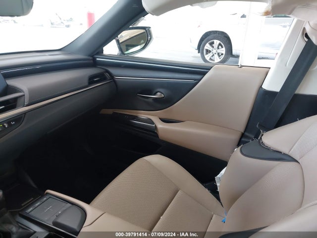 58ACZ1B14MU092926 Lexus ES 350